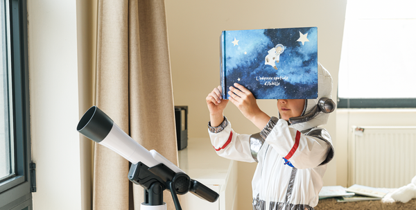 ¿Cómo crear un libro infantil personalizado sobre el espacio?